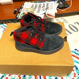 Red Checkered Ugg Boots  Baby Boys( Size 9)